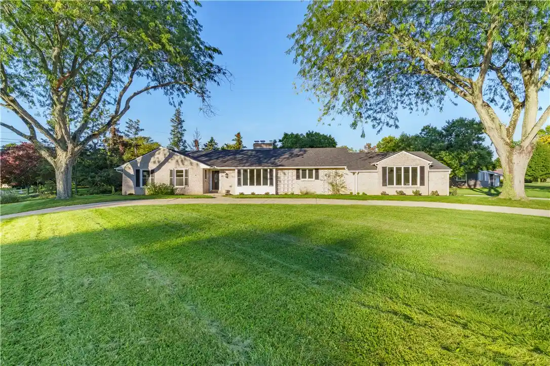 Photo 1 of Single family home for sale at 1602 Beck Dr, Sidney, OH 45365 | MLS# 970577 | Listing updated on 2026-10-30