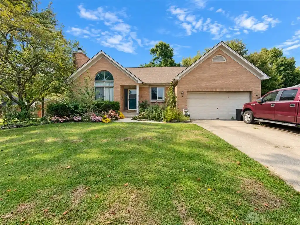 Photo 1 of Sale Pending at 949 Carson Dr, Lebanon, OH 45036 | MLS# 970593 | Listing updated on 2026-10-15