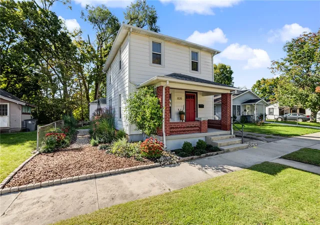 Photo 1 of Single family home for sale at 820 Washington St, Troy, OH 45373 | MLS# 970641 | Listing updated on 2026-10-09