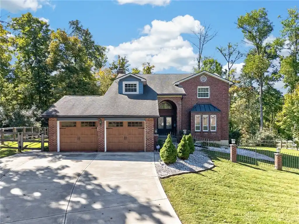Photo 1 of Single family home for sale at 5659 Zaring Dr, West Chester, OH 45069 | MLS# 970654 | Listing updated on 2026-10-14