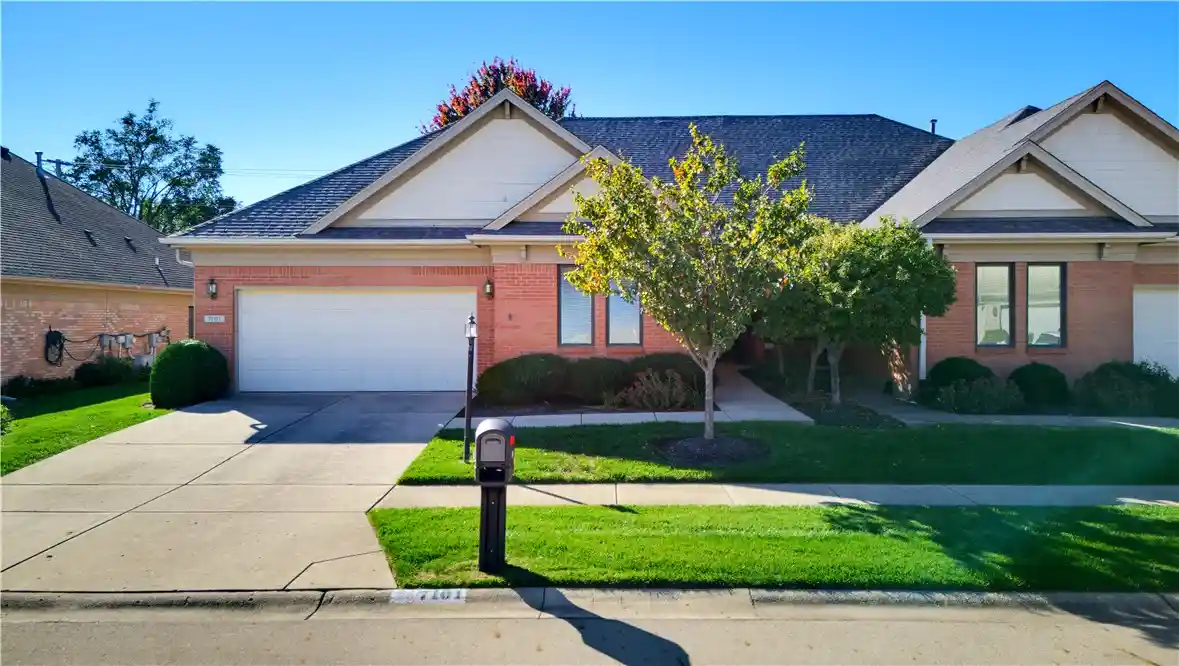 Photo 1 of Townhouse for sale at 7101 Salem Xing Pl, Englewood, OH 45322 | MLS# 970631 | Listing updated on 2026-10-24