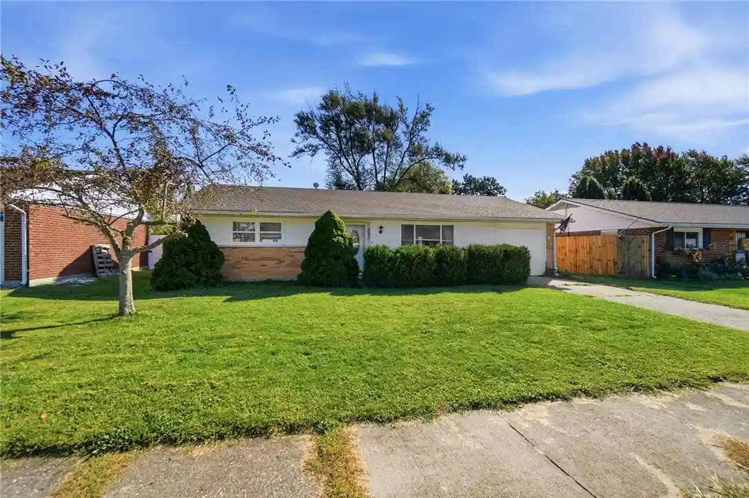 Photo 1 of Single family home for sale at 321 Mumford Dr, Troy, OH 45373 | MLS# 970436 | Listing updated on 2026-10-18