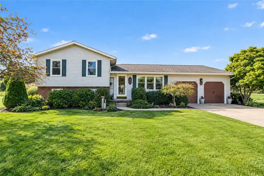 Single family home for sale at 5 Ludlow St, Laura, OH 45337 | MLS# 970756