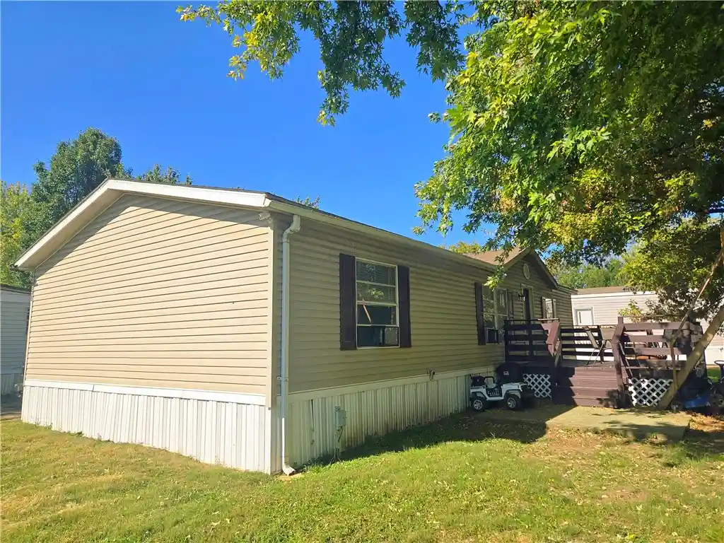 Photo 1 of Manufactured home for sale at 1958 W Greenfield, Middletown, OH 45044 | MLS# 970758 | Listing updated on 2026-10-18