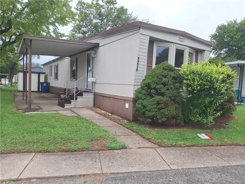 Manufactured home for sale at 5315 Sportscraft Dr, Dayton, OH 45414 | MLS# 970797