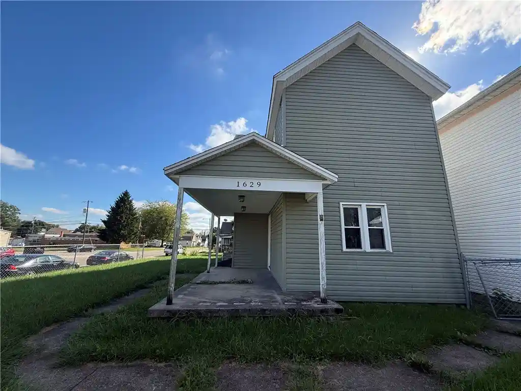 Photo 1 of Single family home for sale at 1629 Lexington Ave, Springfield, OH 45505 | MLS# 970725 | Listing updated on 2026-10-09