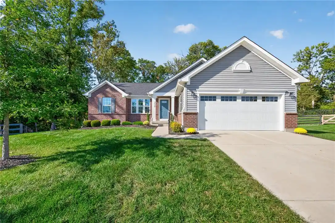 Photo 1 of Single family home for sale at 1218 Autumn Ridge Dr, Lebanon, OH 45036 | MLS# 970858 | Listing updated on 2026-10-14