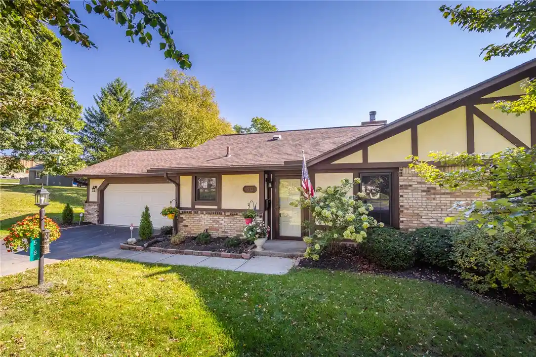 Listing Photo 1 - Condo for sale in 58 Tamarack Trl located at 58 Tamarack Trl, Springboro, OH 45066 - Unit 58 Tamarack Trl