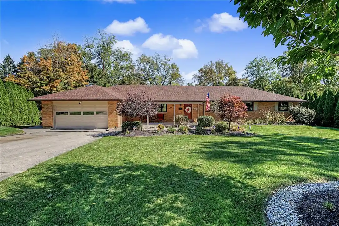 Photo 1 of Sale Pending at 4070 Woodedge Dr, Bellbrook, OH 45305 | MLS# 970703 | Listing updated on 2026-10-13