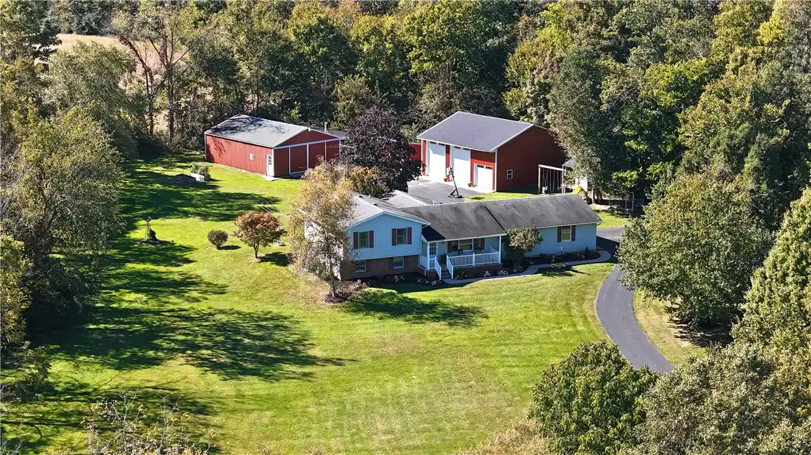 Photo 1 of Single family home for sale at 561 Steele Rd, Wilmington, OH 45177 | MLS# 970925 | Listing updated on 2026-10-12