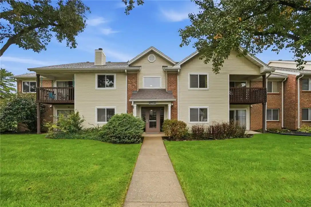 Condo for sale at 1431 Holw Run #1, Dayton, OH 45459 | MLS# 970121