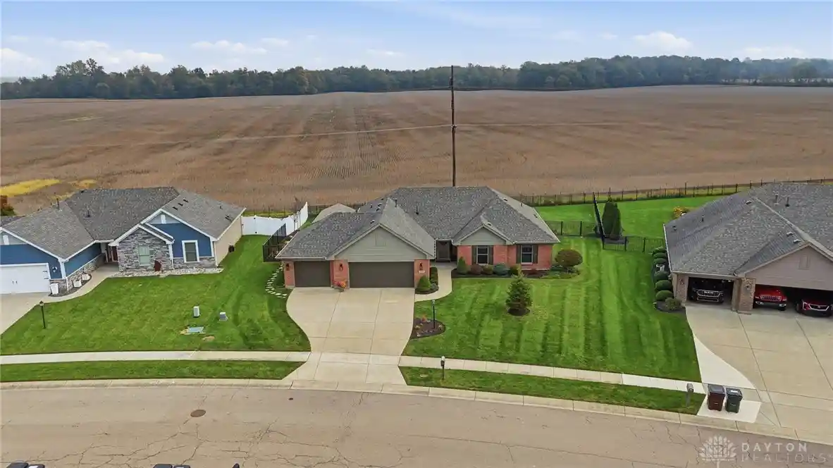 Single family home for sale at 6801 Sun Ridge Way, Waynesville, OH 45068 | MLS# 970924