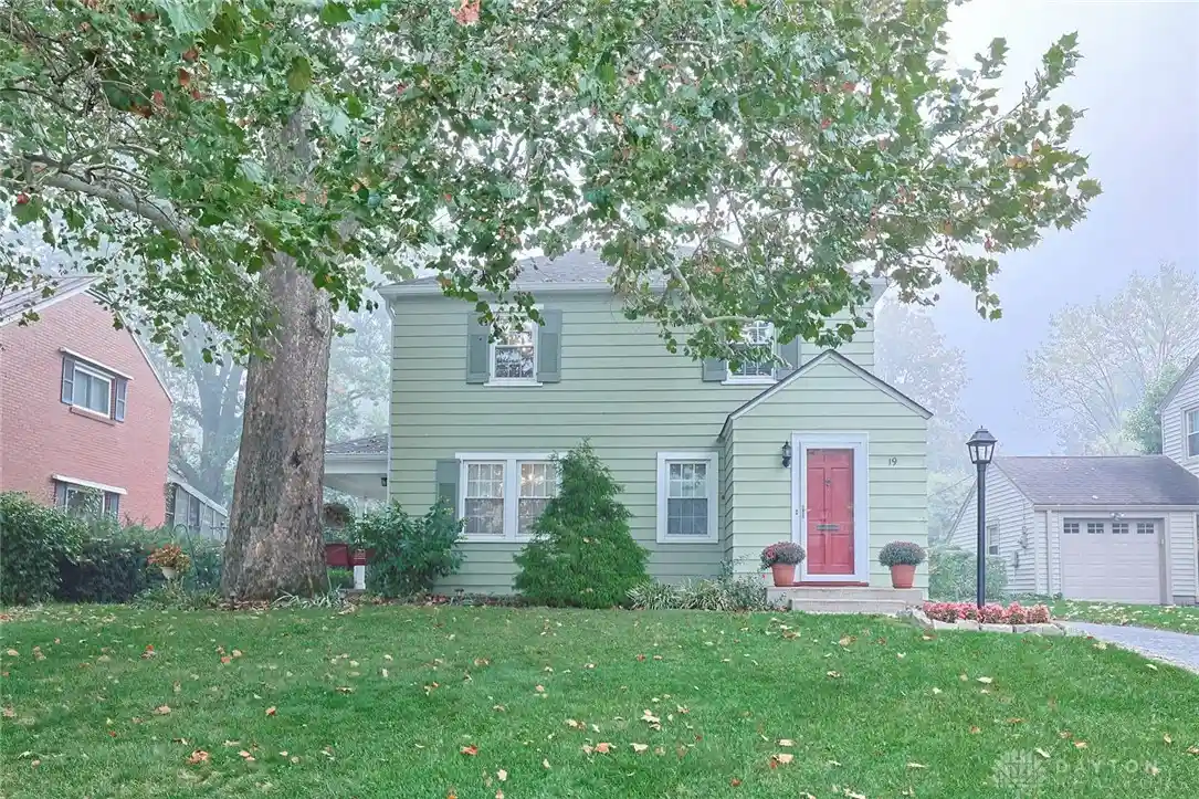 Photo 1 of Single family home for sale at 19 Santa Fe Rd, Middletown, OH 45042 | MLS# 971111 | Listing updated on 2026-10-25