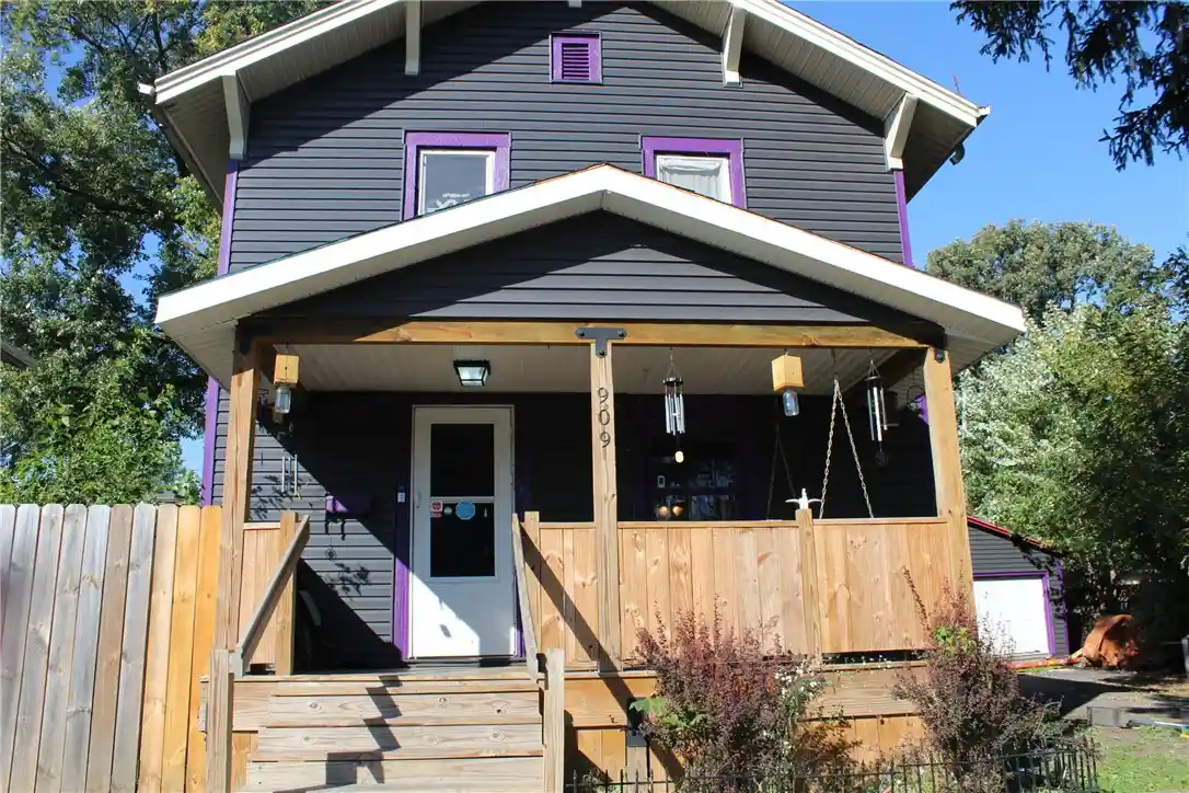 Photo 1 of Single family home for sale at 909 Bellevue Ave, Springfield, OH 45503 | MLS# 971074 | Listing updated on 2026-10-20