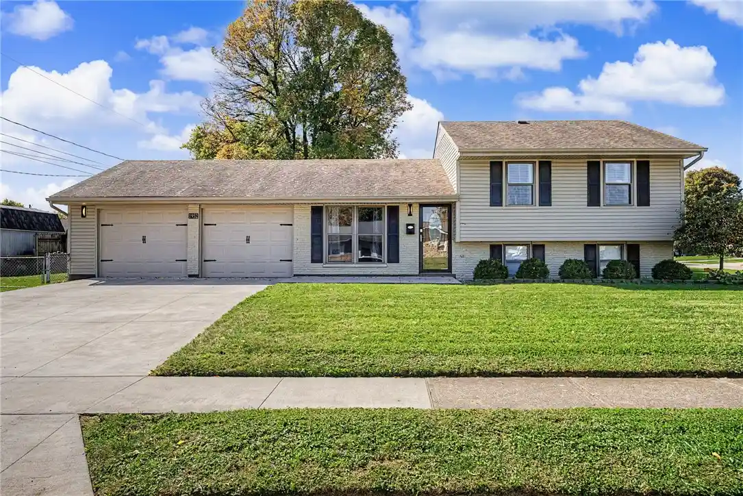 Photo 1 of Single family home for sale at 1952 Crase Dr, Xenia, OH 45385 | MLS# 970771 | Listing updated on 2026-10-19