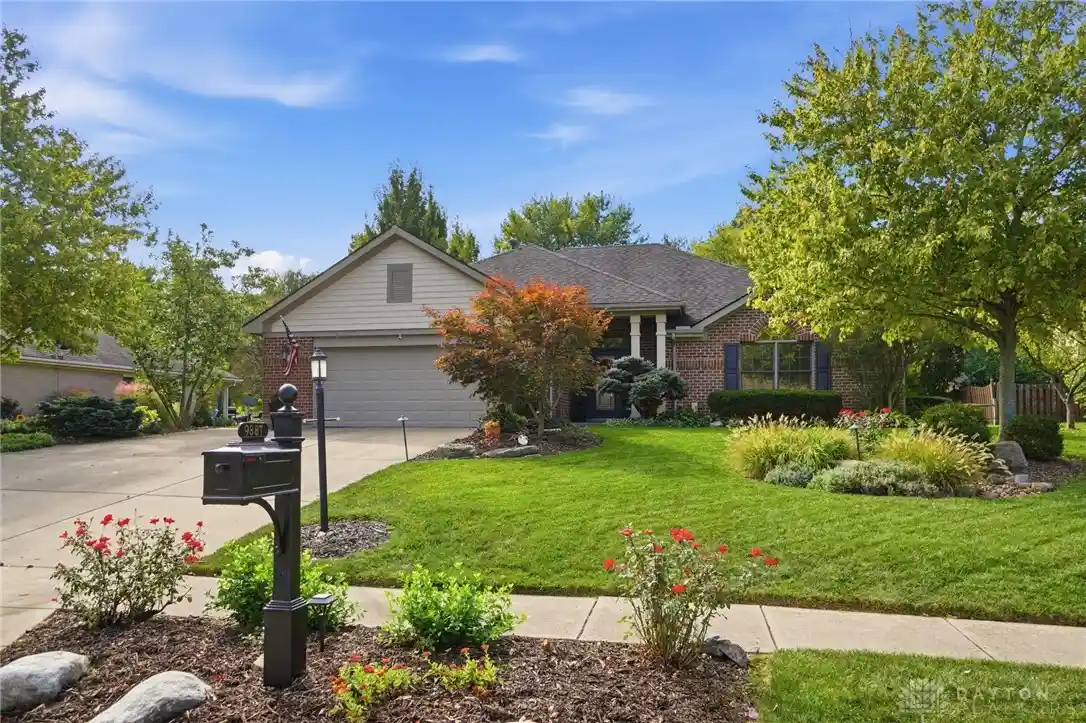 Photo 1 of Single family home for sale at 9887 Arn Dr, Dayton, OH 45458 | MLS# 970950 | Listing updated on 2026-10-16