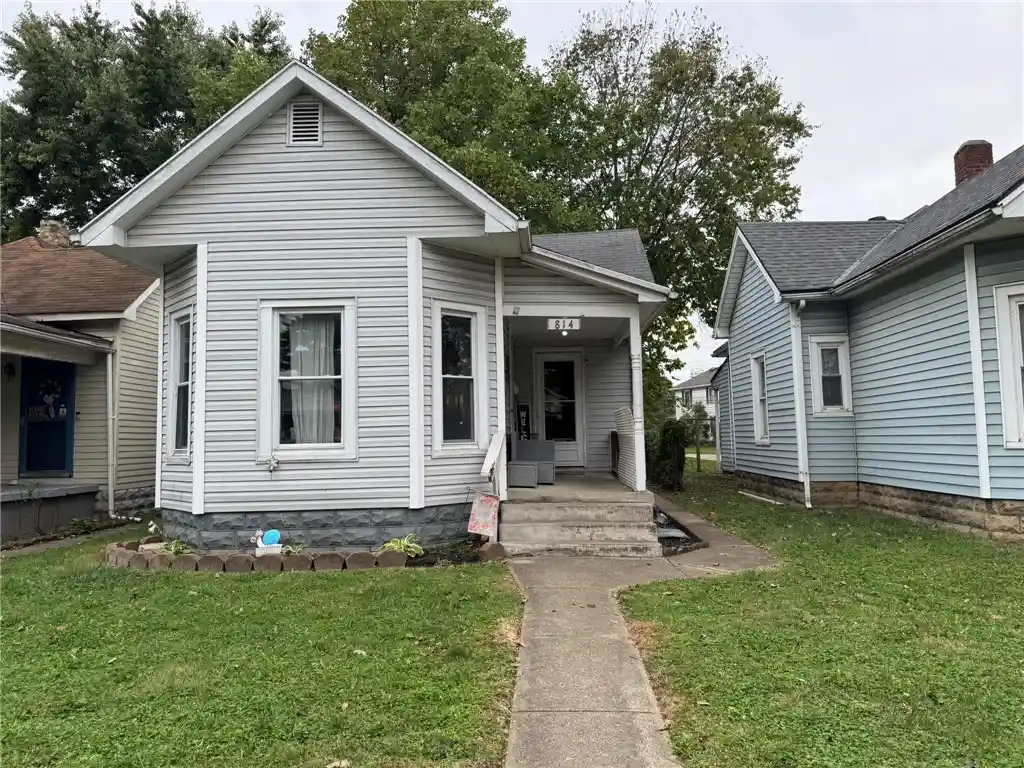 Photo 1 of Sale Pending at 814 Elwood St, Middletown, OH 45042 | MLS# 971204 | Listing updated on 2026-10-30