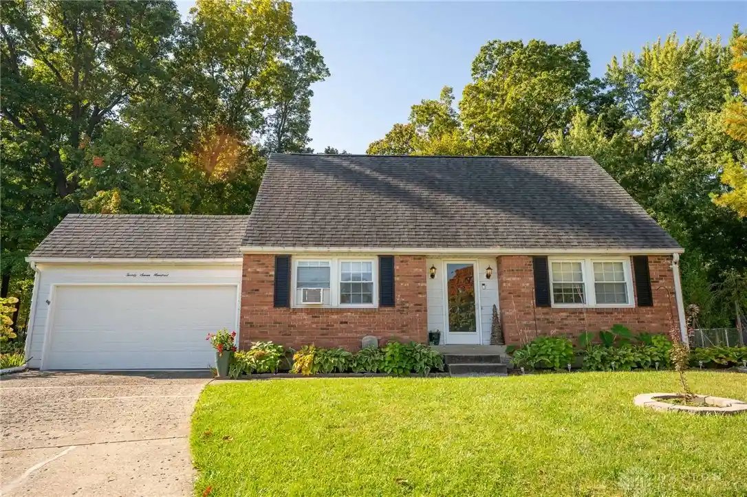 Photo 1 of Single family home for sale at 2700 Edna Ln, Springfield, OH 45503 | MLS# 971268 | Listing updated on 2026-10-27