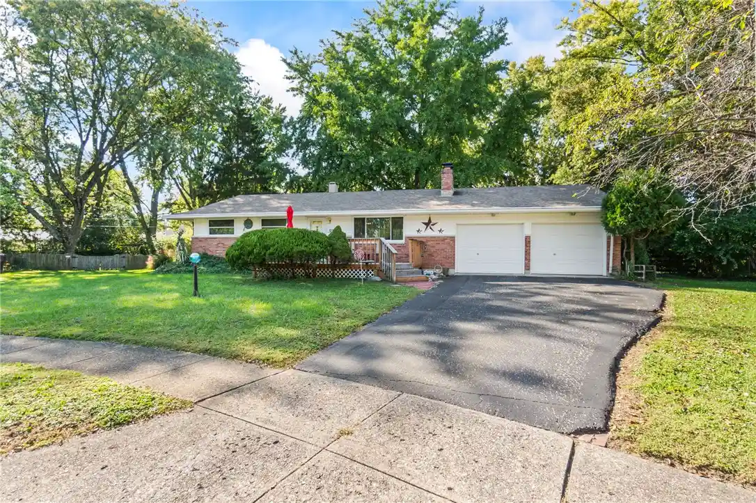 Photo 1 of Single family home for sale at 2000 Foxhall Ct, Dayton, OH 45440 | MLS# 971261 | Listing updated on 2026-10-18