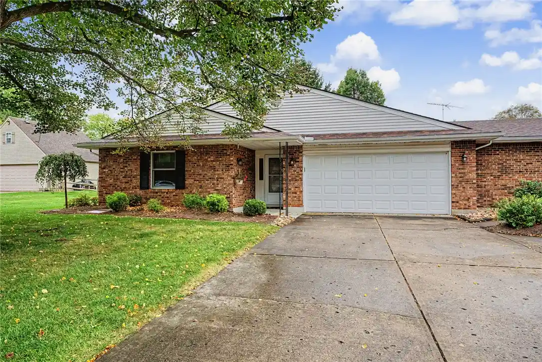 Listing Photo 1 - Condo for sale in 1060 Princewood Ave located at 1060 Princewood Ave, Dayton, OH 45429 - Unit 1060 Princewood Ave