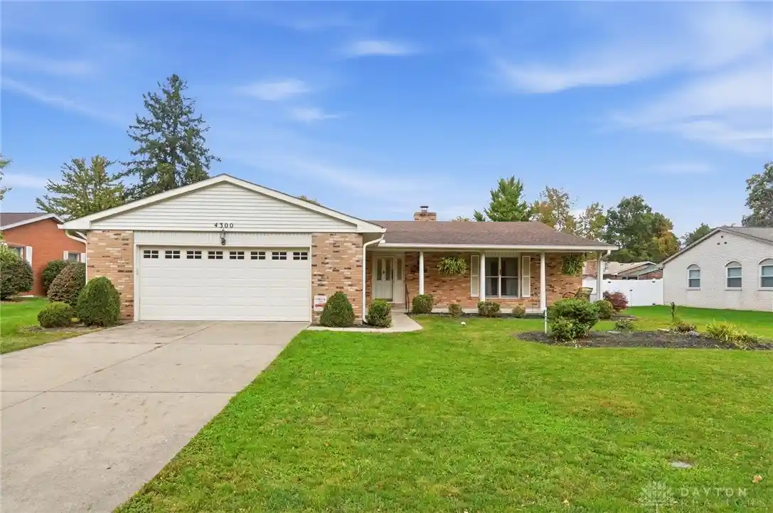 Photo 1 of Single family home for sale at 4300 W Harvest Ln, Franklin, OH 45005 | MLS# 971355 | Listing updated on 2026-10-27