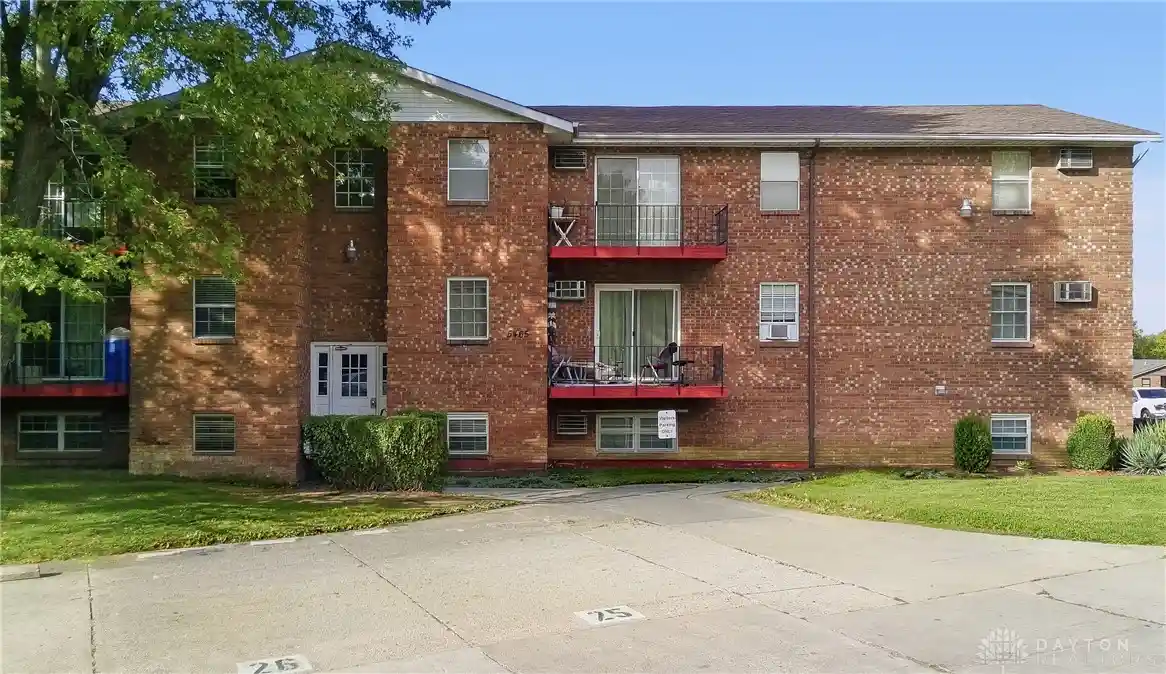 Condo for sale at 5465 Camelot Dr #27, Fairfield, OH 45014 | MLS# 971384