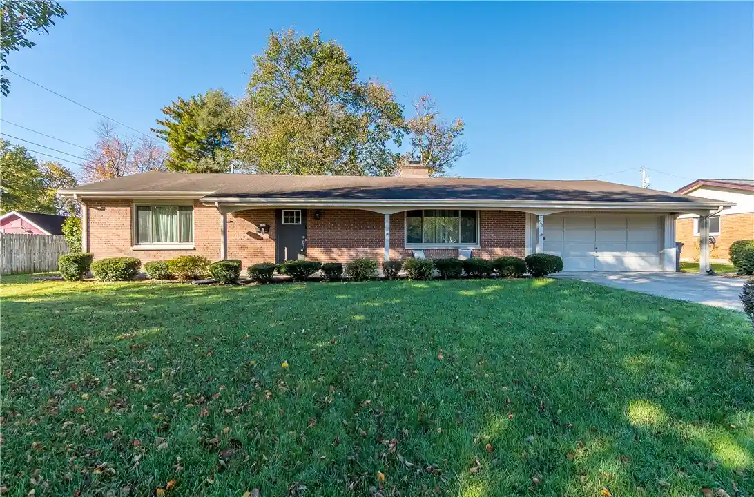 Photo 1 of Single family home for sale at 162 Robin Hood Ln, Troy, OH 45373 | MLS# 971442 | Listing updated on 2026-10-19