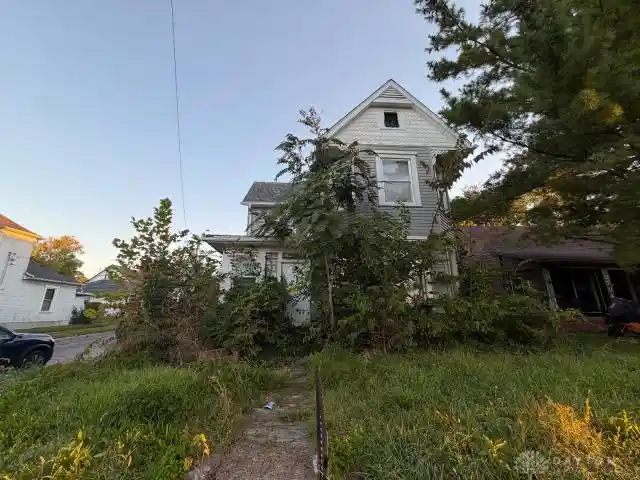 Photo 1 of Sale Pending at 2700 Wayne Ave, Dayton, OH 45420 | MLS# 971488 | Listing updated on 2026-10-27