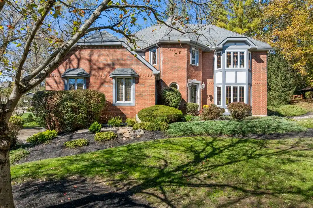 Single family home for sale at 3930 Elizabeth Cir, Bellbrook, OH 45305 | MLS# 971039