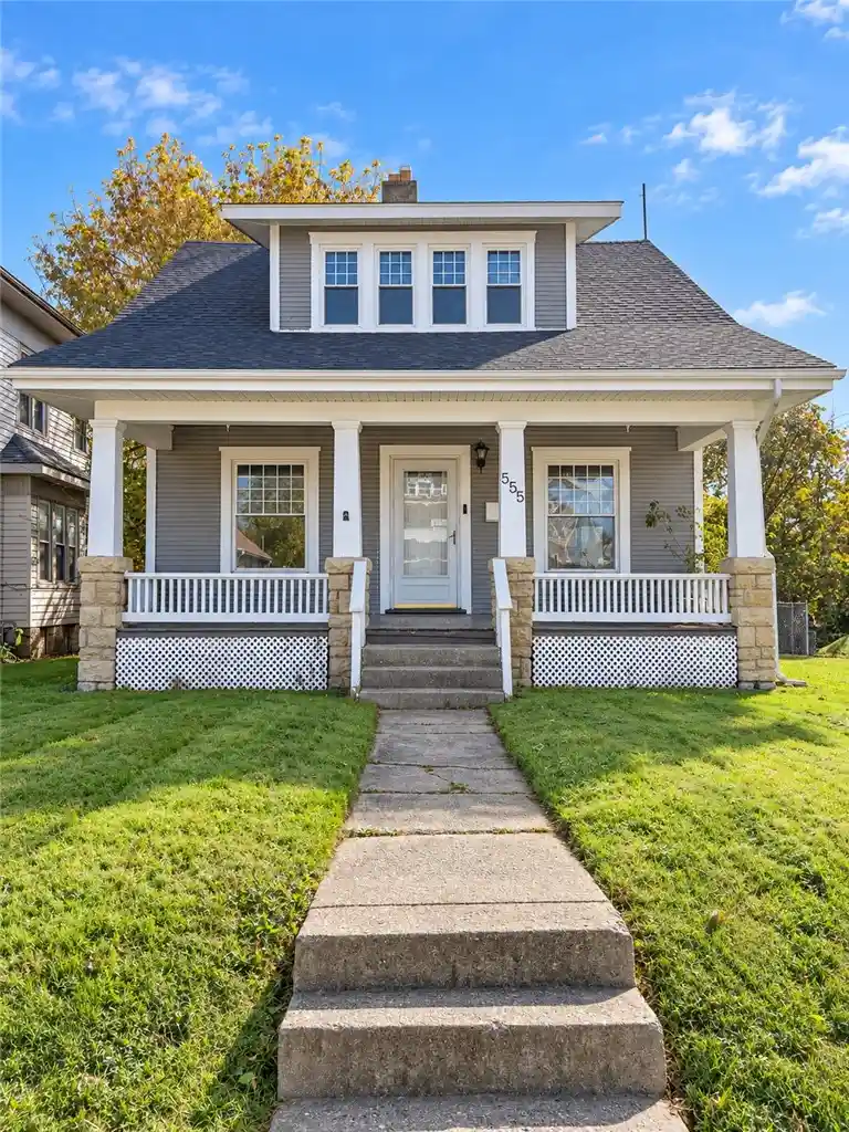 Photo 1 of Single family home for sale at 555 E Madison Ave, Springfield, OH 45503 | MLS# 971585 | Listing updated on 2026-10-26