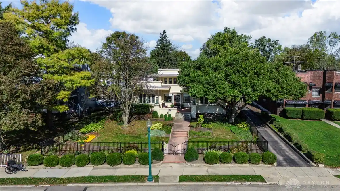 Photo 1 of Single family home for sale at 1812 E High St, Springfield, OH 45505 | MLS# 971643 | Listing updated on 2026-10-24