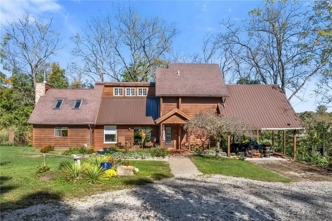 Photo 1 of Sale Pending at 870 Linkhart Rd, Wilmington, OH 45177 | MLS# 971674 | Listing updated on 2026-10-25
