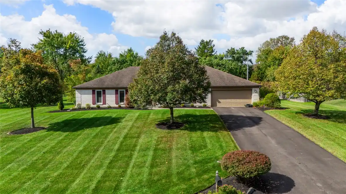 Photo 1 of Sale Pending at 1582 Roamont Dr, Dayton, OH 45459 | MLS# 971706 | Listing updated on 2026-10-28