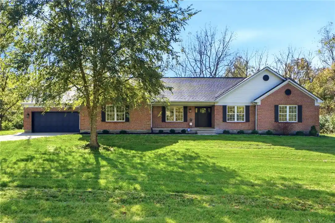Photo 1 of Single family home for sale at 1663 W Old Route 122, Lebanon, OH 45036 | MLS# 971618 | Listing updated on 2026-10-31
