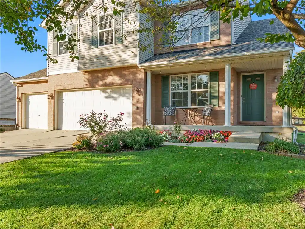 Photo 1 of Single family home for sale at 40 Broadcrest Dr, Franklin, OH 45005 | MLS# 971738 | Listing updated on 2026-10-25