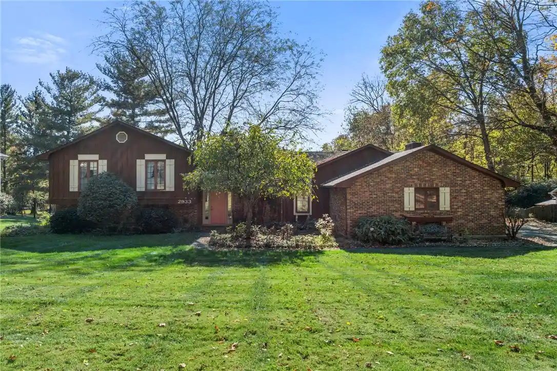 Single family home for sale at 2933 Stauffer Dr, Beavercreek, OH 45434 | MLS# 971831