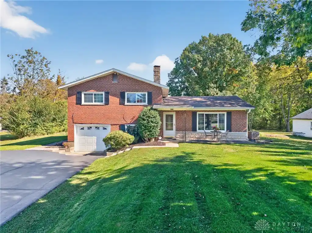 Single family home for sale at 6274 Winding Way, Hamilton Twp, OH 45039 | MLS# 971801