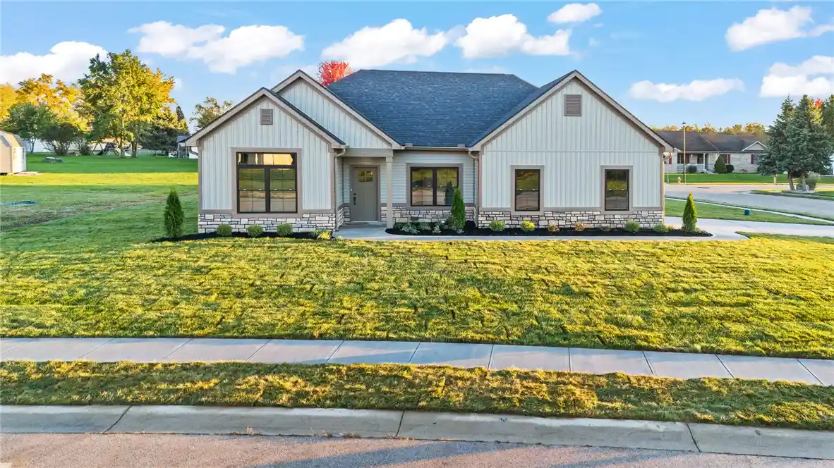 Single family home for sale at 3301 Nadene Cir, Piqua, OH 45356 | MLS# 971834