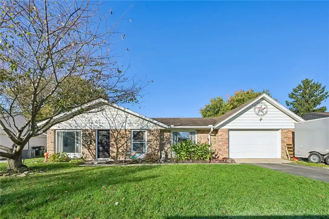 Photo 1 of Single family home for sale at 811 Bayberry Dr, New Carlisle, OH 45344 | MLS# 971772 | Listing updated on 2026-10-28