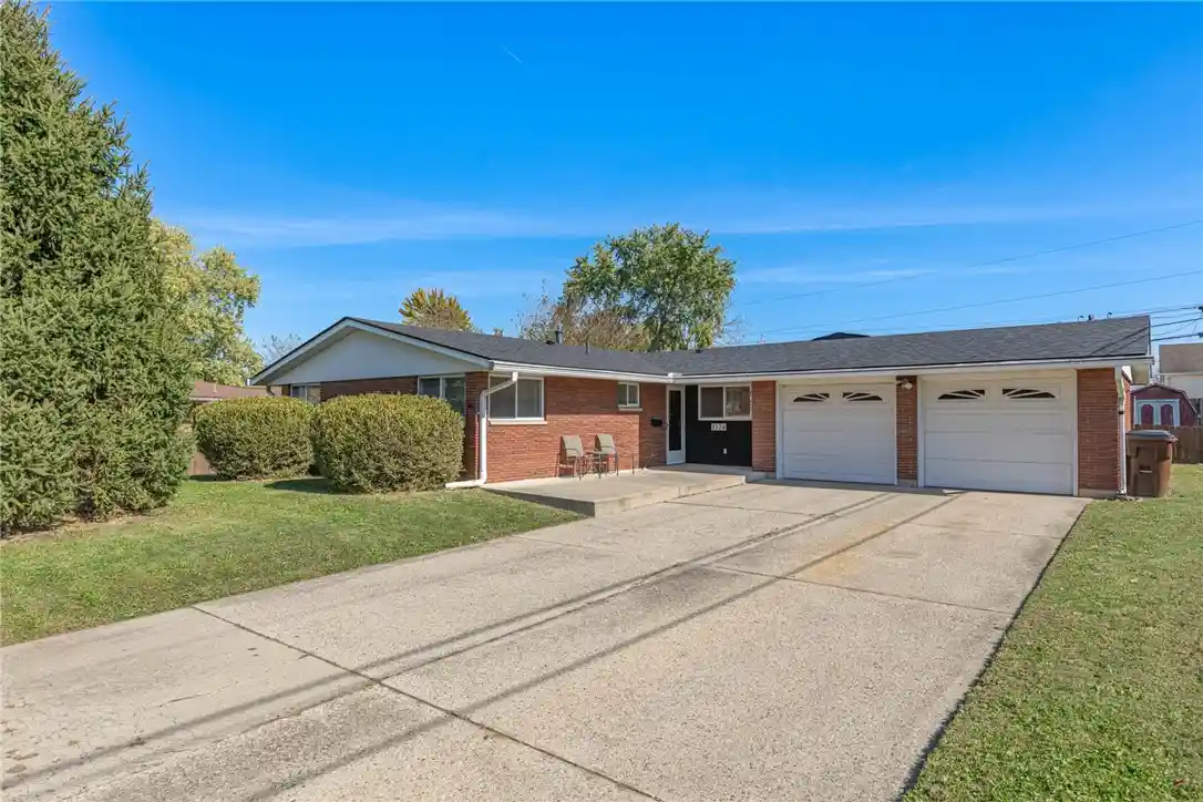 Single family home for sale at 1324 Mapleridge Dr, Fairborn, OH 45324 | MLS# 971819