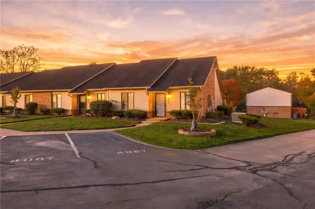 Condo for sale at 4087 Bonita Dr, Middletown, OH 45044 | MLS# 971802