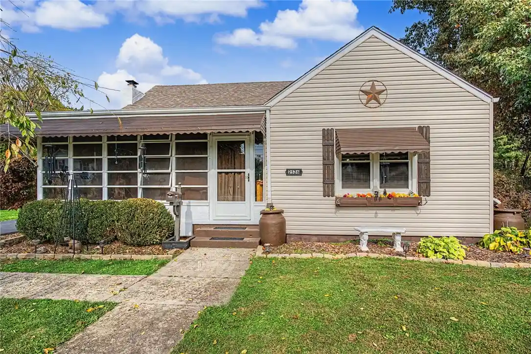 Single family home for sale at 2526 Sunset Ave, Springfield, OH 45505 | MLS# 971946