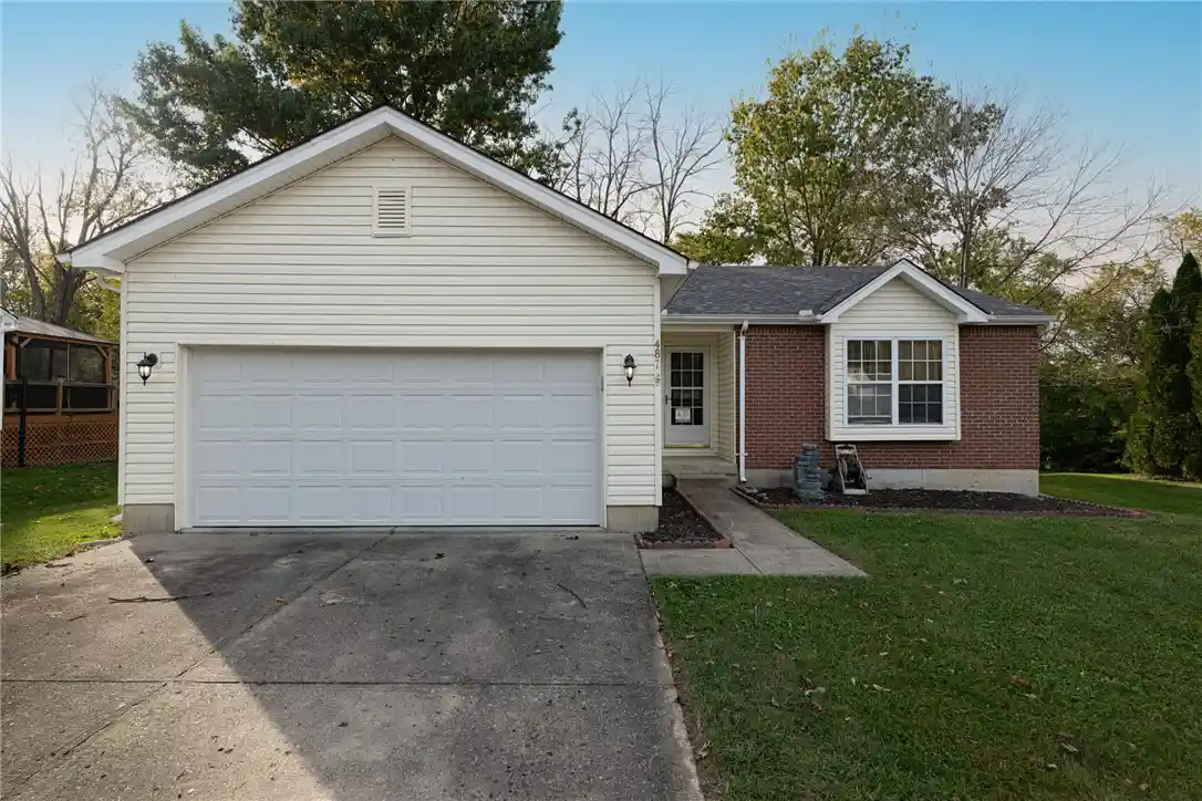 Single family home for sale at 487 Knollcrest Ct, Lebanon, OH 45036 | MLS# 971972