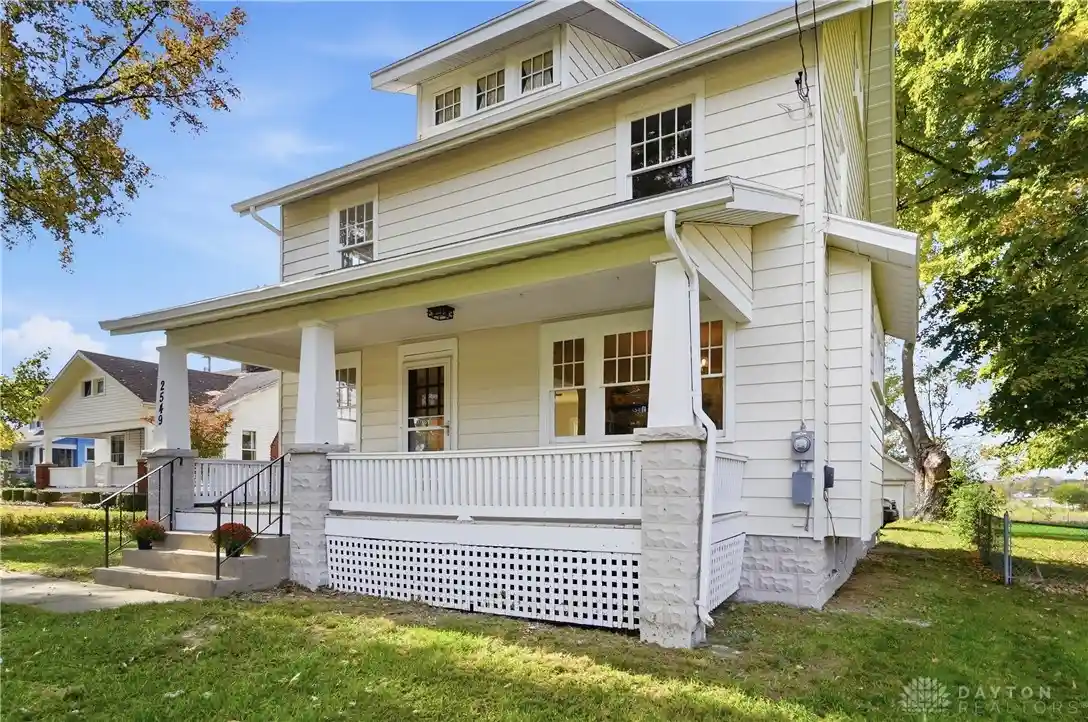 Photo 1 of Single family home for sale at 2549 Springfield Xenia Rd, Springfield, OH 45506 | MLS# 972031 | Listing updated on 2026-10-29