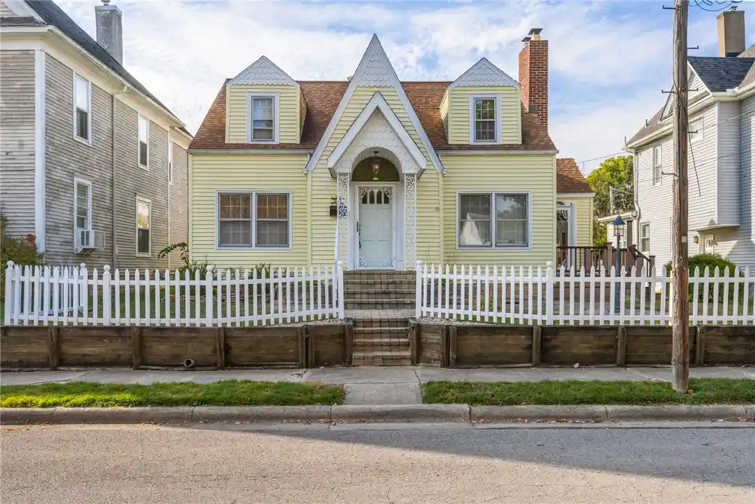 Photo 1 of Single family home for sale at 347 High St, Wilmington, OH 45177 | MLS# 972120 | Listing updated on 2026-10-29