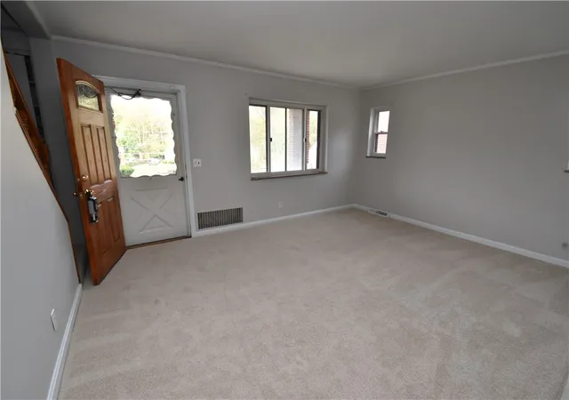 Photo 4 of Single family home for sale at 4307 Delridge Dr, Cincinnati, OH 45205 | MLS# 972105 | Listing updated on 2026-10-30