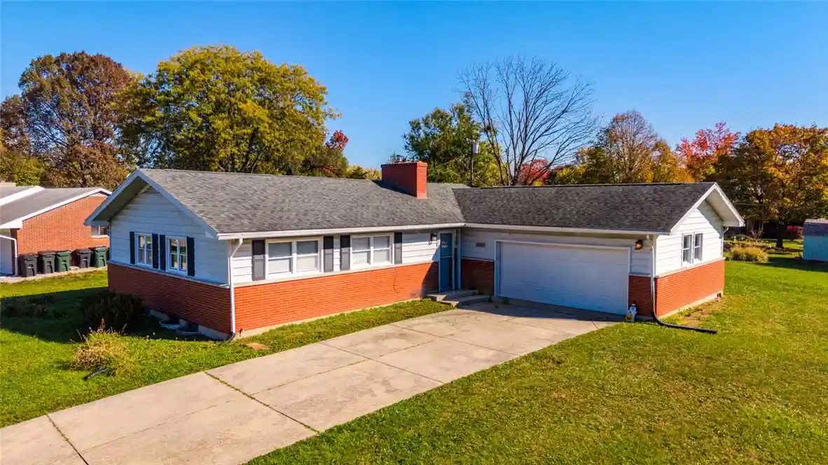 Photo 1 of Single family home for sale at 1601 Croydon Ln, Middletown, OH 45042 | MLS# 972193 | Listing updated on 2026-10-30