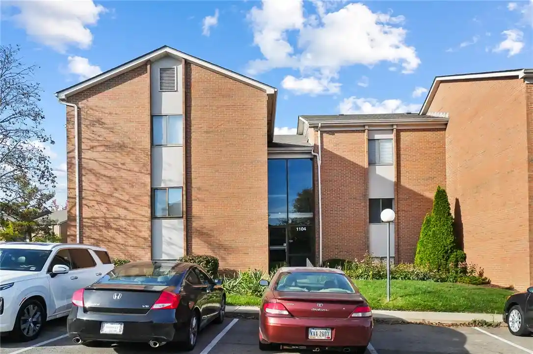 Condo for sale at 1104 Arrowhead Xing #D, Dayton, OH 45449 | MLS# 972230