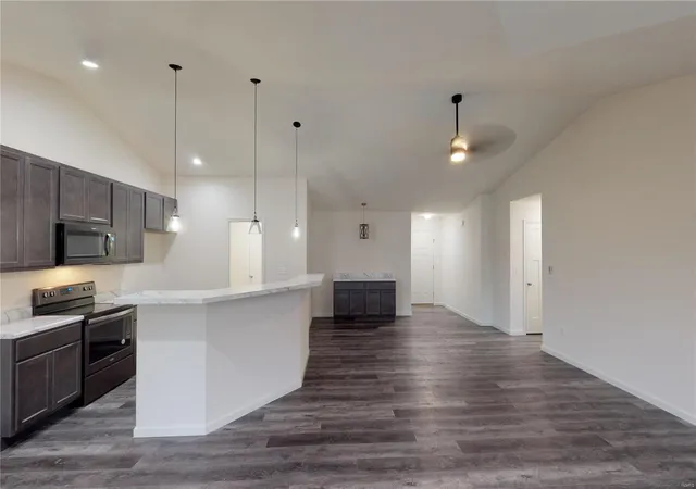 Photo 2 of Single family home for sale at 0 Cambridge Ii @ Savanna Pl, Festus, MO 63028 | MLS# 21000625 | Listing updated on 2025-03-20