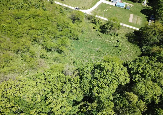Photo 1 of Land for sale at 8966 Hwy 79, Louisiana, MO 63353 | MLS# 21011828 | Listing updated on 2024-12-31